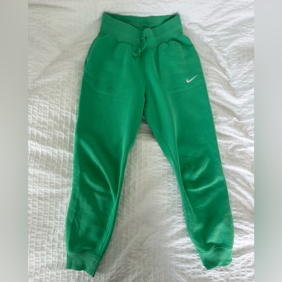 Nike Phoenix Fleece High-Waisted Joggers - Picture 5 of 5